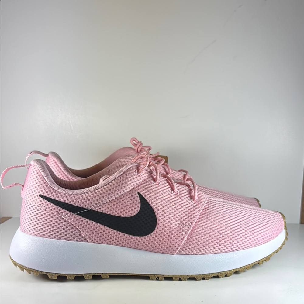 Nike Roshe Golf Next Nature Men’s Size 10 Pink and Black Golf Shoes Sneakers
